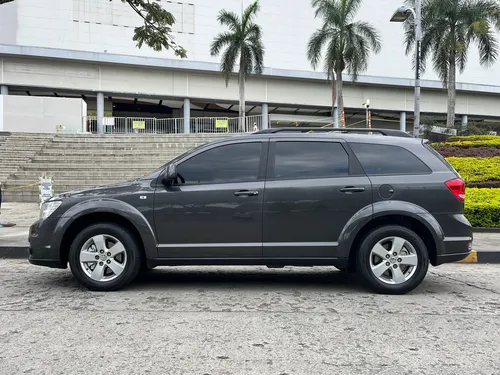 Dodge Journey 2.4 SE Automática 7 Puestos