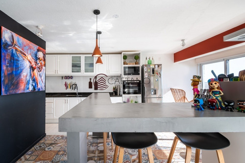 Hermoso Penthouse Lincoln Center- Ref: 639
