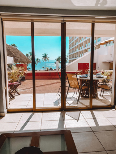 Condo Con Vista Al Mar Y Seguridad En Zona Hotelera Norte