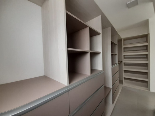 Imagen 7 de 14 de Greenville Ii - Duplex 3 Dorm 3 Baños Patio Galeria Asador - A Estrenar -