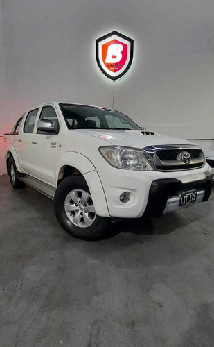 Imagen 2 de 15 de Toyota Hilux 2012 3.0 Cd Srv I 171cv 4x2