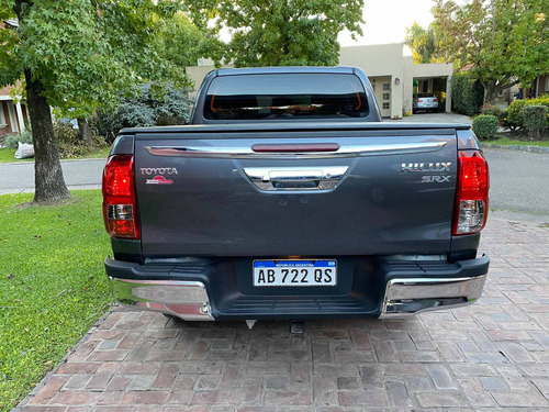 Toyota Hilux 2.8 Cd Srx 177cv 4x4 At 2017