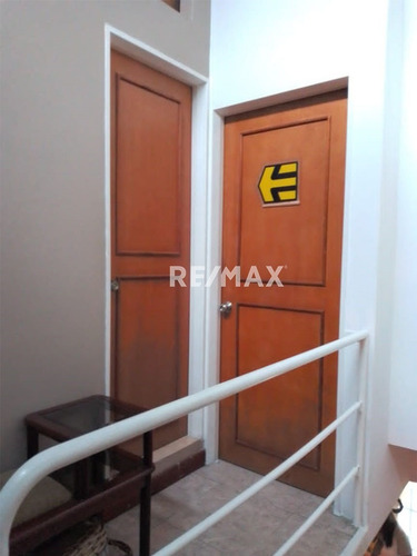 Imagen 24 de 30 de En Venta Hermoso Town House, Totalmente Amoblado, Conj. Resid. La Casona Baja
