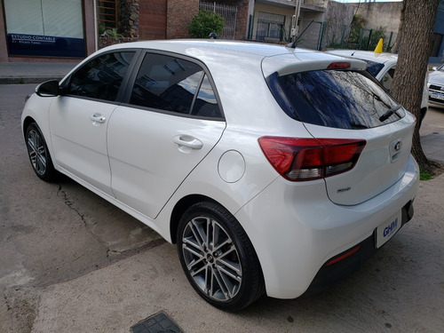 Kia Rio Ex Plus Mt