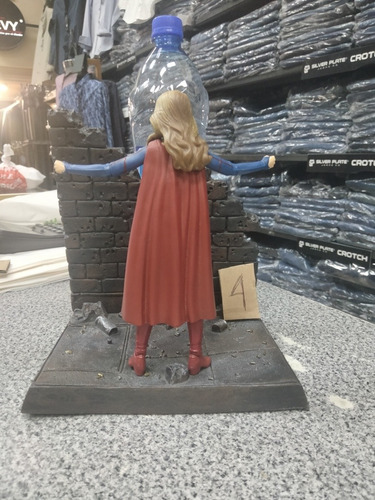 Dc Supergirl / Melissa Benoist, Multiverse, Doomsday Wave!! (Usado)