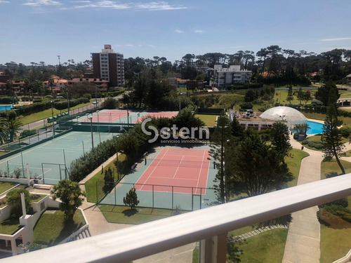 Imagen 6 de 30 de Venta Apartamento 3 Dormitorios Y Dependencia, Playa Mansa, Punta Del Este
