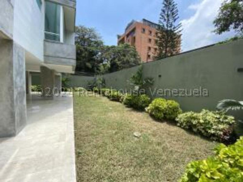 24-23253 Espectacular Y Moderno Edificio En San Marino