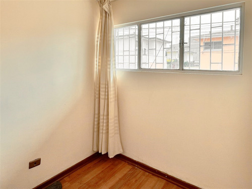 Impecable Y Acogedora Casa Cerro Alegre Con Estacionamiento