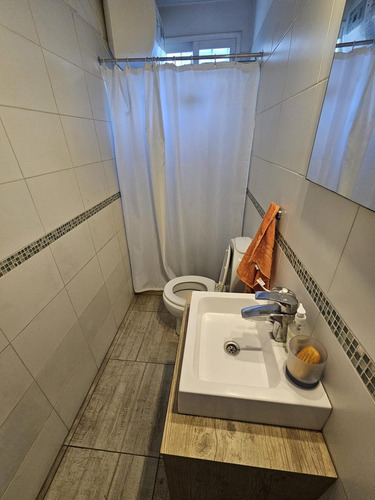 Solano Lopez Proximo Av Italia Al Sur , 348 M2 De Terreno, 239 M2 Edificados, 4 Dormitorios, 4 Baños, Patio, Barbacoa, Garaje, Reciclada !!