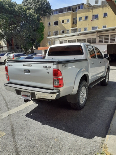 Imagen 9 de 12 de Toyota Hilux Kavak 2015 4x4