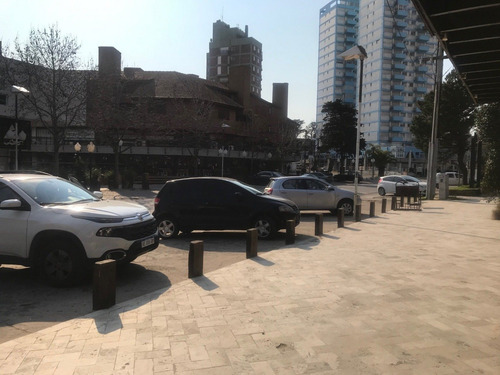 Imagen 8 de 17 de Local Comercial 7 Pinamar - Av. Bunge Y Esq. Av. Libertador