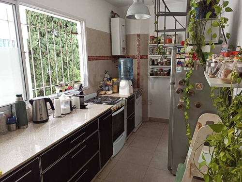 Imagen 16 de 18 de Ph 3 Ambientes En Venta En Agronomia. Con Quincho Y Terraza.