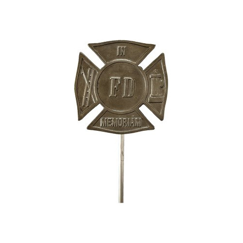 Montague Metal Products Fireman Maltese Cross Grave Marcador