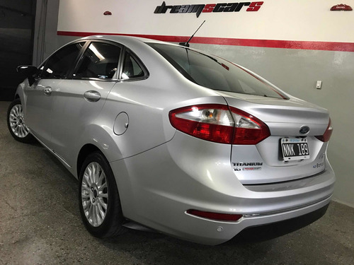 Ford Fiesta Kinetic Design 1.6 Titanium Powershift 120cv