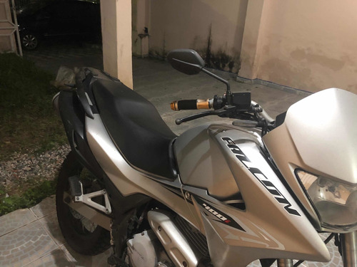 Imagem 4 de 6 de Honda Falcon400i