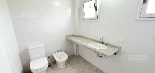 Imagen 25 de 30 de Casa 4 Ambientes En Venta - Mart.-santa Fe/fleming