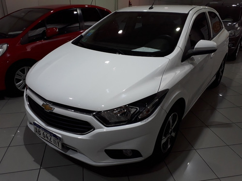 Imagen 1 de 15 de Chevrolet Onix Ltz 1.4 2017, Concesionario Oficial, Blanco