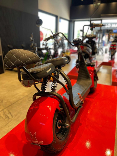 Imagem 6 de 12 de Moto Elétrica Scooter Shineray Pt2 2022