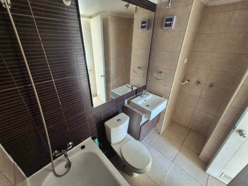 1 Dorm 1 Baño. Santa Elena 1631. A Pasos Metro Ñuble