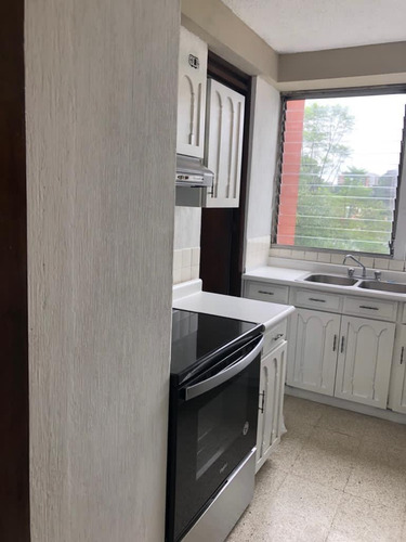 Imagen 5 de 9 de Apartamento En Renta En Zona 10 De 3 Habitaciones