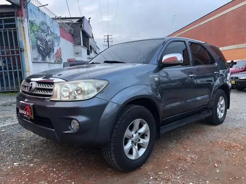 Toyota Fortuner 2.7l 4x2