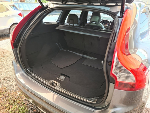 Volvo XC60 2.5 T5 Momentum