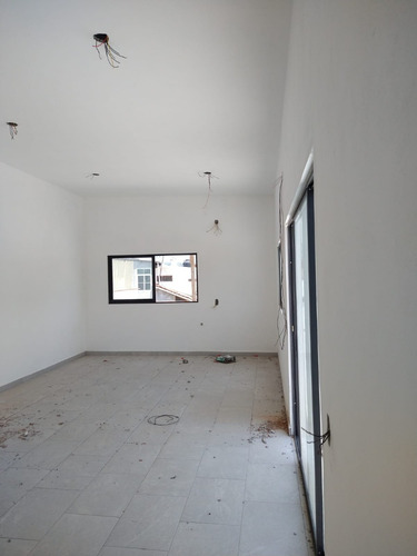 Se Renta Instalaciones Para Oficinas En Jiutepec. Nueva, Amplia, Iluminada