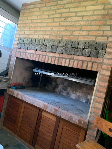 Imagen 1 de 6 de Hermosa Casa En Venta De 3 Dormitorios En Ezpeleta
