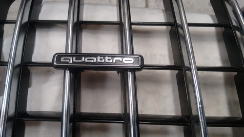 Parrilla Q5 13/16 8r0853651 Ab C/ Detalles (Usado)