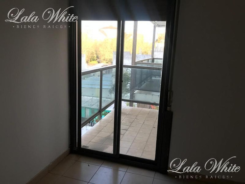 Imagen 6 de 14 de Venta - Departamento En N. Malvinas Al 100 (monte Grande)