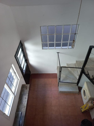 Imagen 4 de 23 de Ph 3 Ambientes Tipo Loft Apto Profesional, 2 Dormitorios, Toilette Y Baño, Pequeña Terraza Escalonada, Patio.