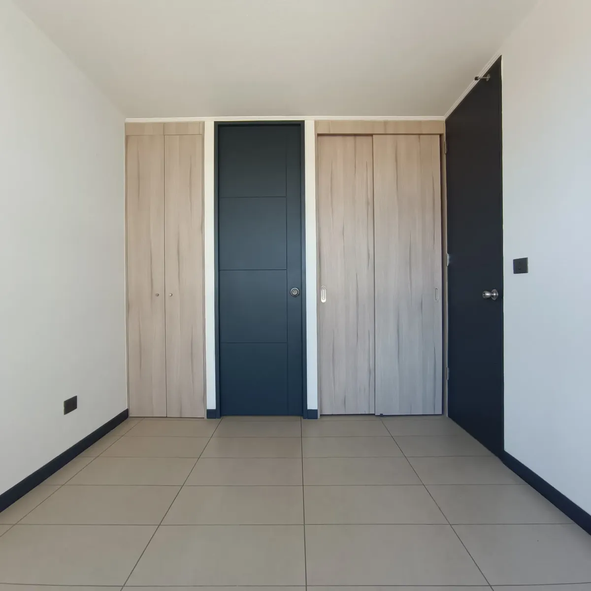Imagen 4 de 16 de Edificio Martinez De Rozas Vista Sur Piso 4