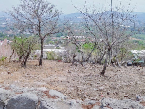 Terreno De 853m2 En Col. La Cruz Xochitepec Morelos $420,000