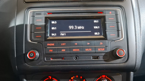 Volkswagen Polo 1.6 STARTLINE STD.