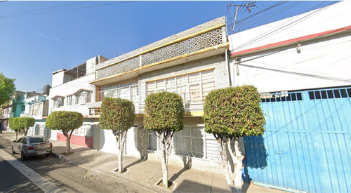 Casa En Venta En Col. Moctezuma 2nda Sección, Venustiano Carranza, Ciudad De México!! Fv7-di