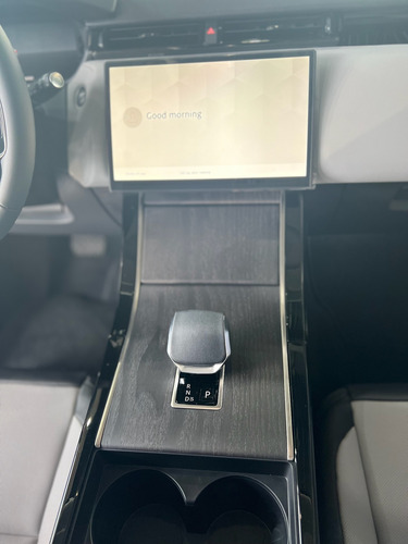 Range Rover Velar 2025