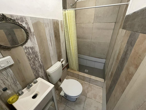 Imagen 17 de 19 de Venta Casa Con 2 Departamentos A Mts Del Acceso Oeste - La Reja Norte