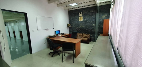 Imagen 9 de 10 de En Venta Edificio Industrial Con La Mejor Ubicacion Del Oeste Catia Mn04141187711