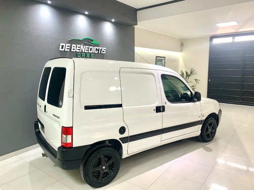 Peugeot Partner 1.6 Hdi Furgón Confort Año 2012