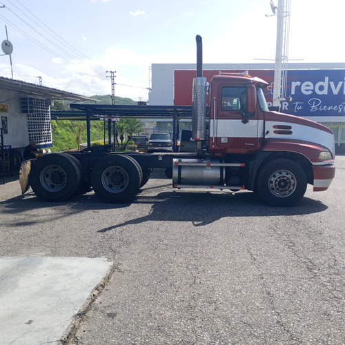 Imagen 4 de 16 de Mack Vision Cx613