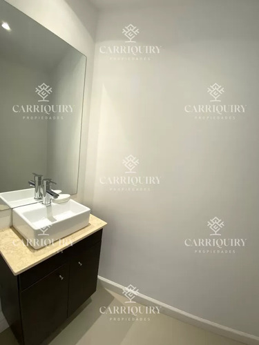 Playa Mansa Apartamento En Venta 3 Dormitorios Y Servicio.