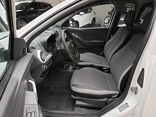 Imagem 7 de 15 de Chevrolet Montana Ls 1.4 Cargo Com Gnv 18m³