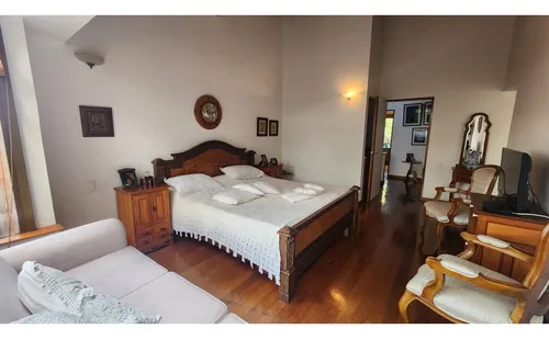 Venta Casa De 3 Niveles Poblado Sector Los Balsos