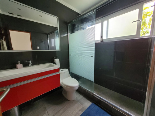 Parcela De Agrado Con Casa Moderna Y Piscina San Isidro