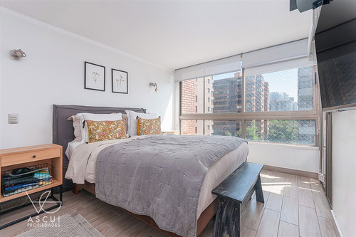 Depto En Venta Las Condes 2 Dorm, 2 Baños. Excelente Estado