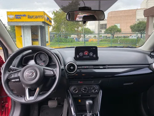 Mazda 2 1.5 Touring Sedan