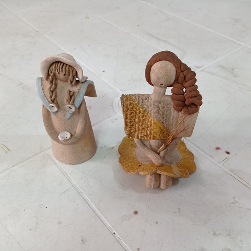 Muñecas, Artesania De Ceramica, Par.