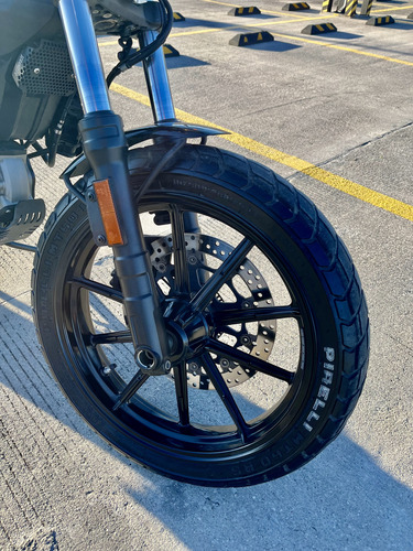 Ducati Scrambler Sixty2 400cc