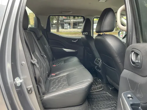 Nissan Frontier Platinium