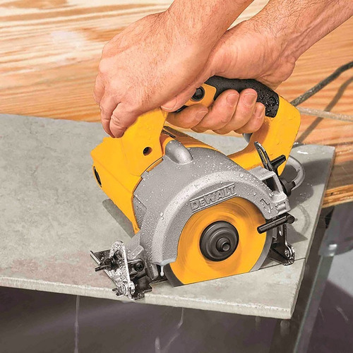 Imagen 4 de 5 de Cortadora De Loseta Y Cerámica 254 Mm Dewalt C860w